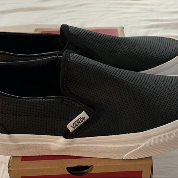 Vans Women’s Classic Slip On | Size 6.0 - Picture 3 of 3